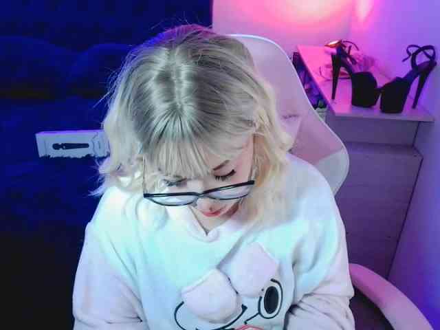 CyberYukii webcam