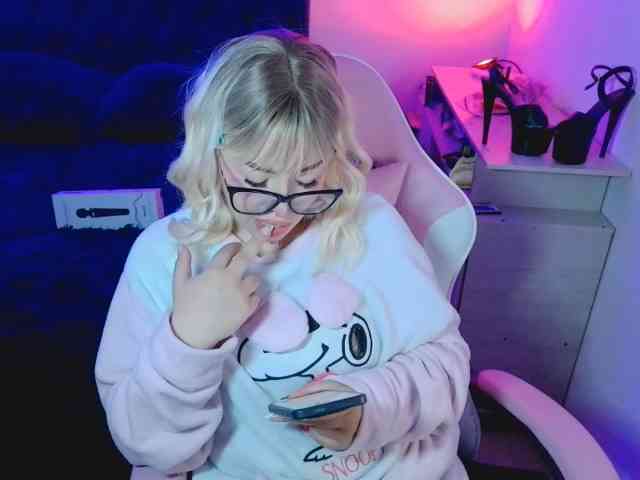CyberYukii webcam