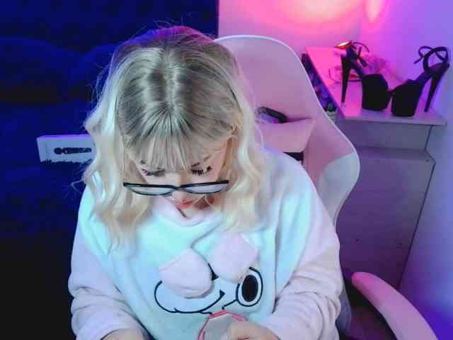CyberYukii webcam
