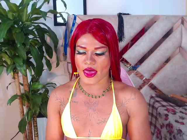 SARA_DIRTY_BIGCOCK