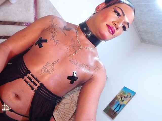 SARA_DIRTY_BIGCOCK