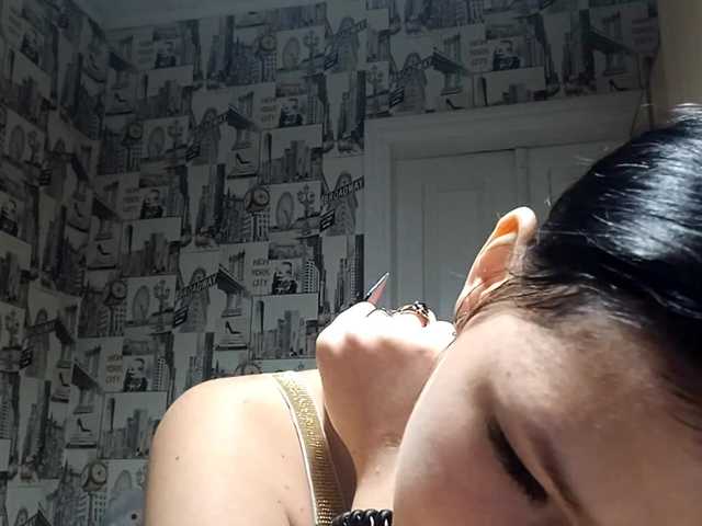 RenitaEckl live cam on BongaCams