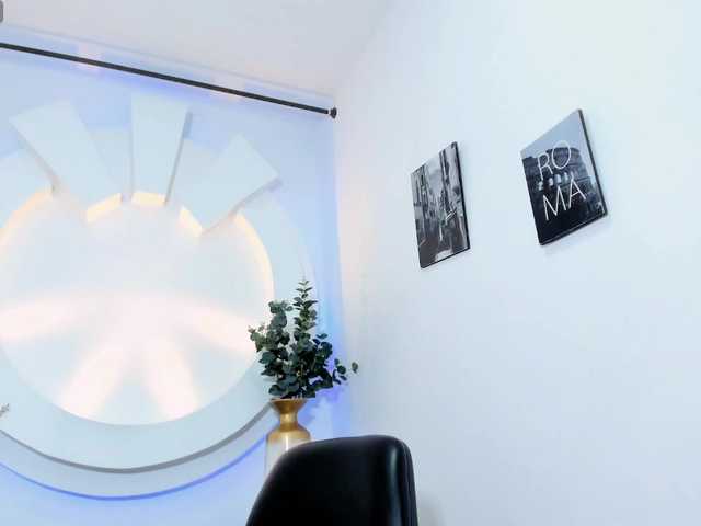 violetaRocher live cam on BongaCams