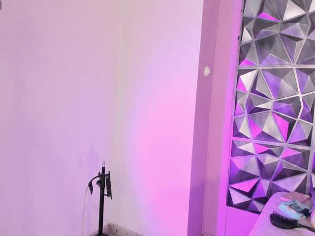 violetaRocher live cam on BongaCams