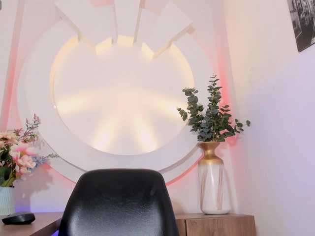violetaRocher live cam on BongaCams