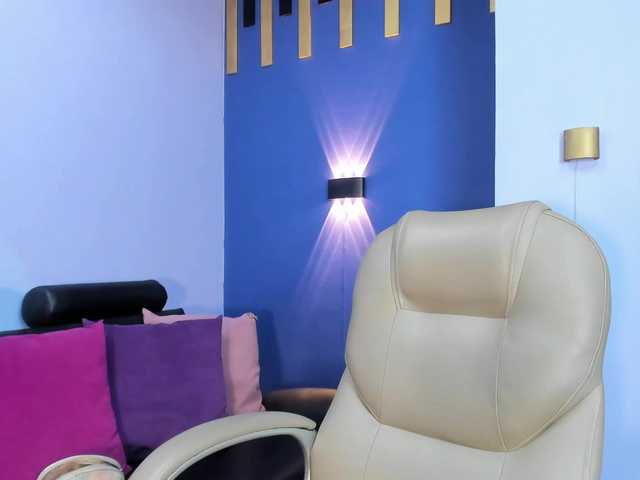 violetaRocher live cam on BongaCams