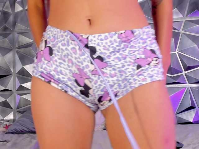 violetaRocher live cam on BongaCams