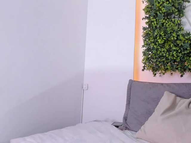 violetaRocher live cam on BongaCams