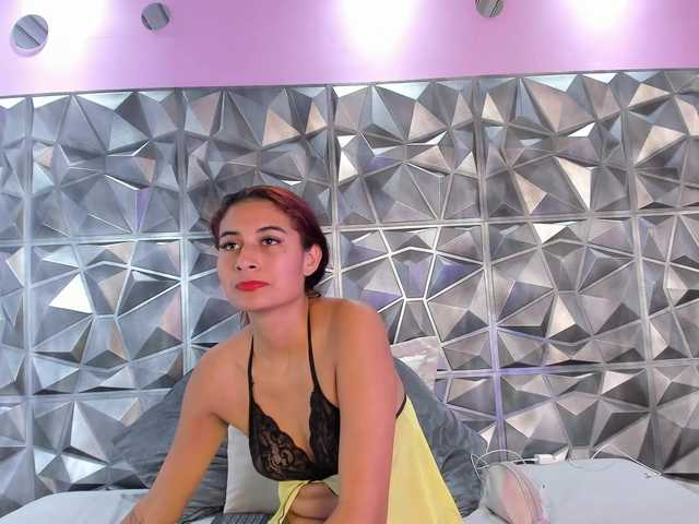 violetaRocher live webcam show