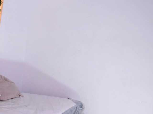 violetaRocher live cam on BongaCams