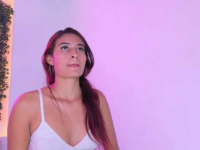 violetaRocher live cam on BongaCams