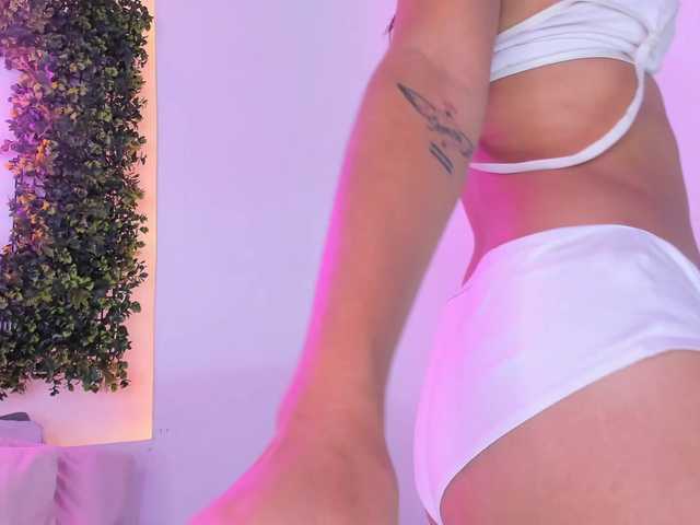 violetaRocher live webcam show