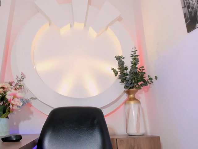 violetaRocher live cam on BongaCams