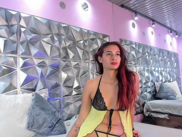violetaRocher live webcam show