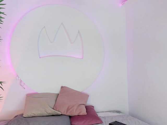 violetaRocher live cam on BongaCams