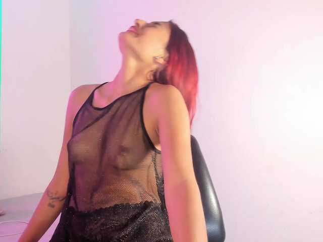 violetaRocher live cam on BongaCams