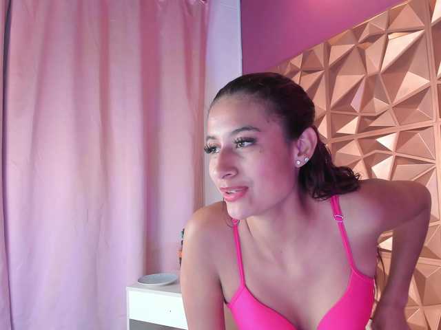violetaRocher live cam on BongaCams