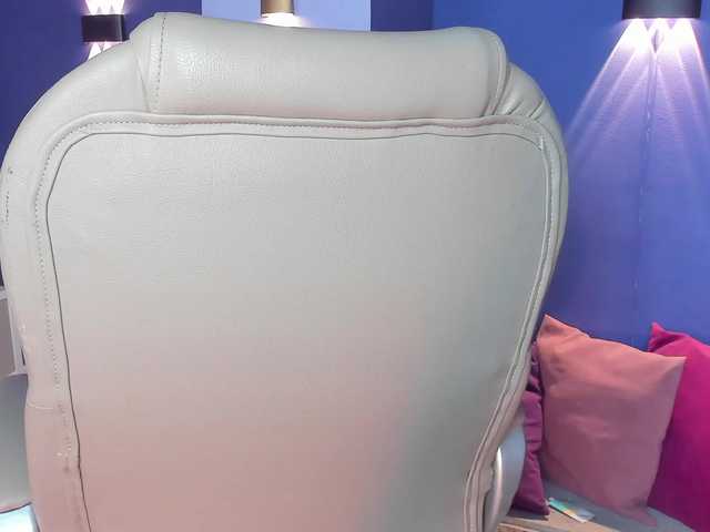 violetaRocher live cam on BongaCams