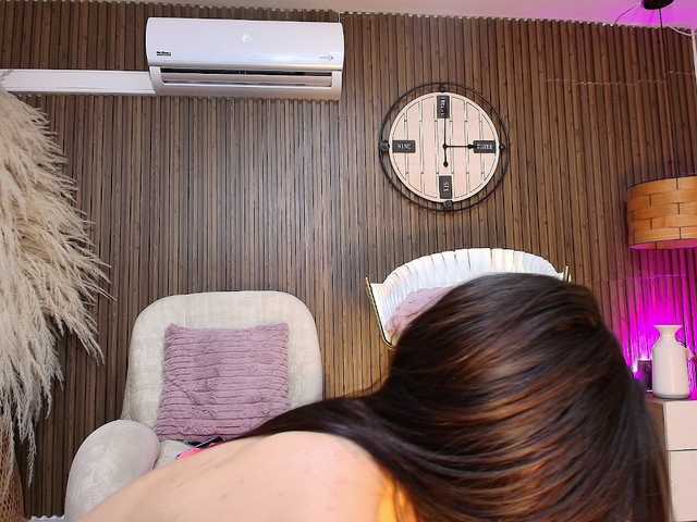 LaraAndDanna live cam on BongaCams