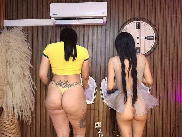LaraAndDanna live cam on BongaCams