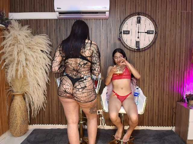 LaraAndDanna live cam on BongaCams
