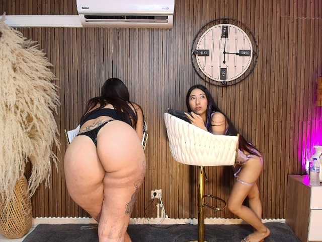LaraAndDanna live cam on BongaCams