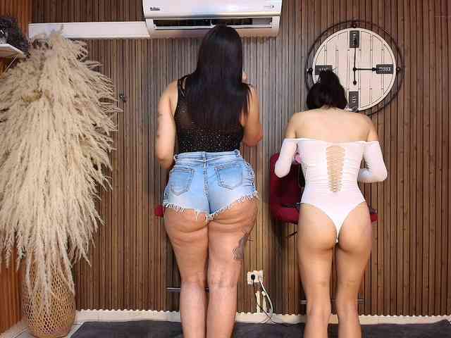 LaraAndDanna
