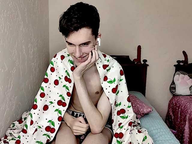 GoodBoy-Luca — live male cam