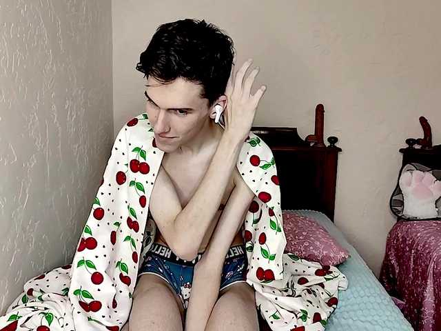 GoodBoy-Luca — live male cam
