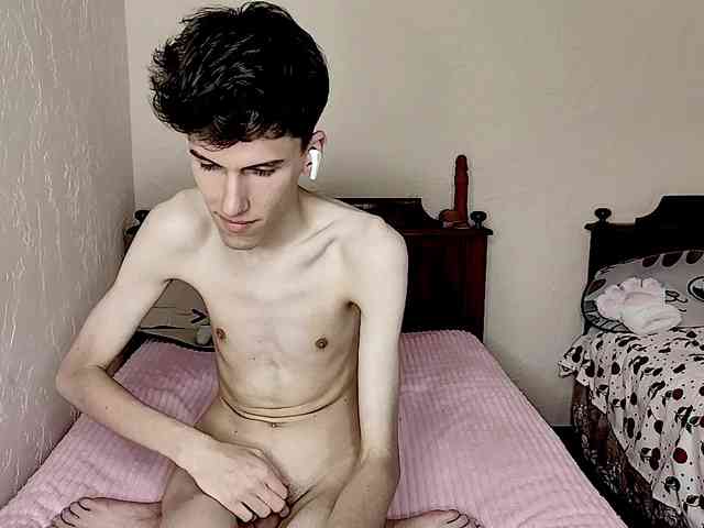 Good-Boy-Luca Sex Cam Show