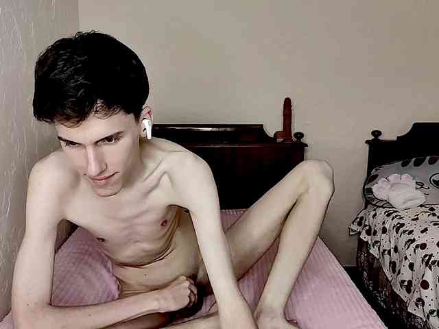 Good-Boy-Luca Sex Cam Show