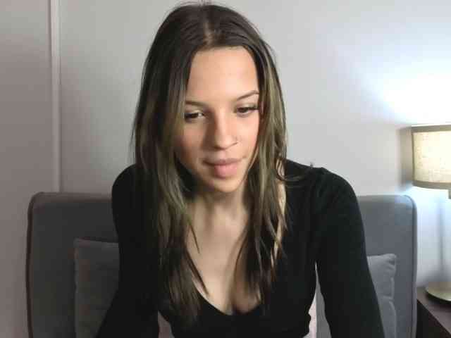 HarperDelicate webcam