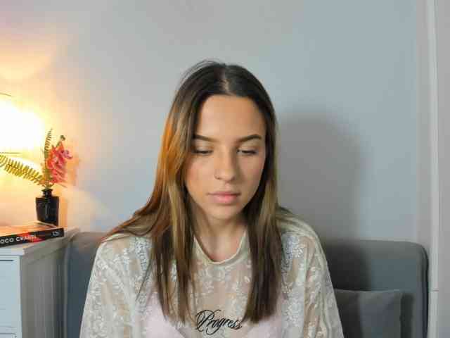 HarperDelicate webcam