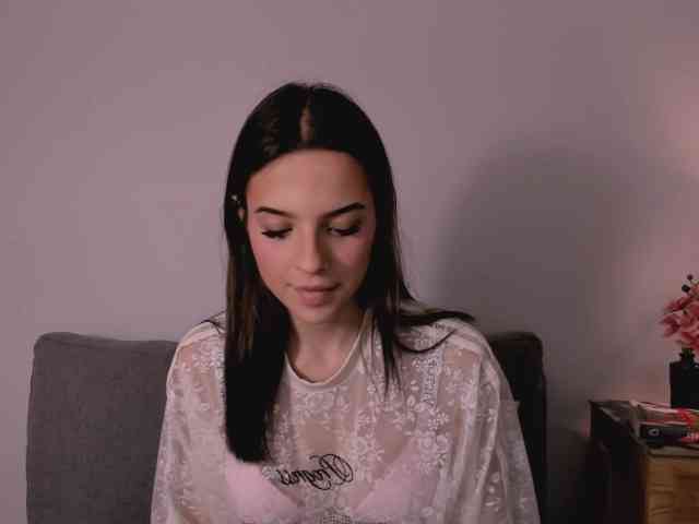 HarperDelicate webcam