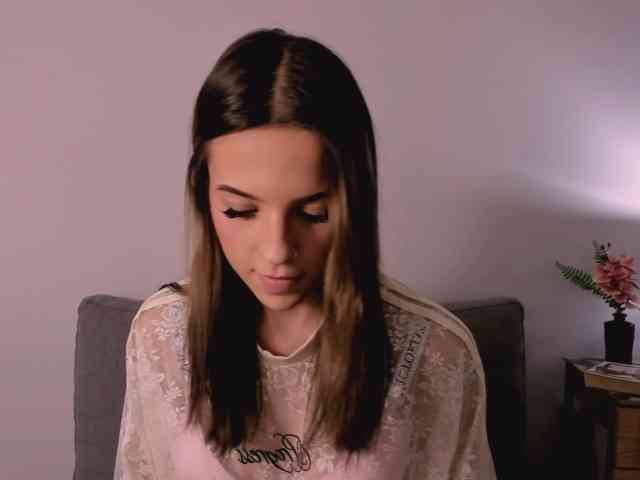 HarperDelicate webcam