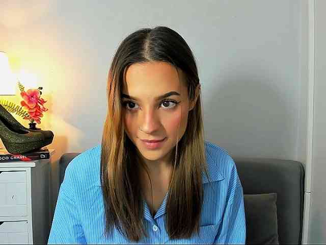 HarperDelicate webcam