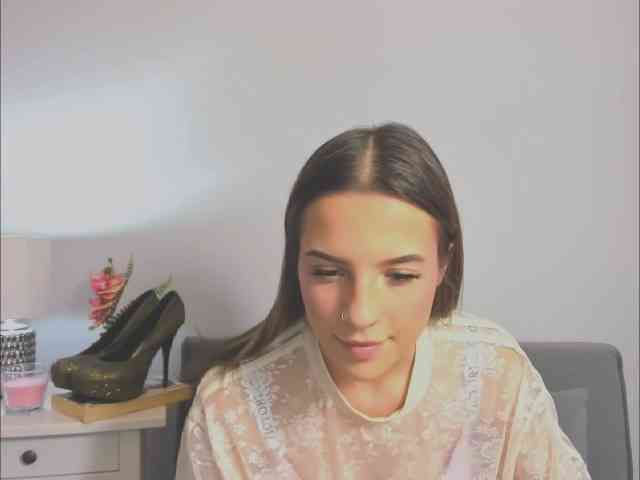 HarperDelicate webcam