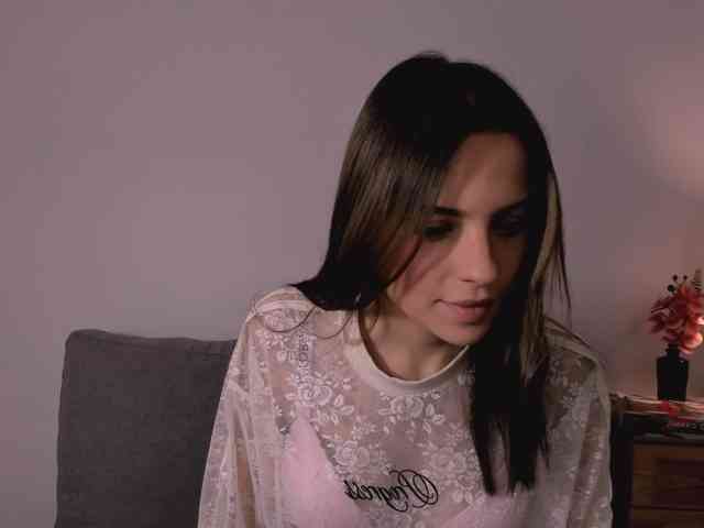 HarperDelicate webcam