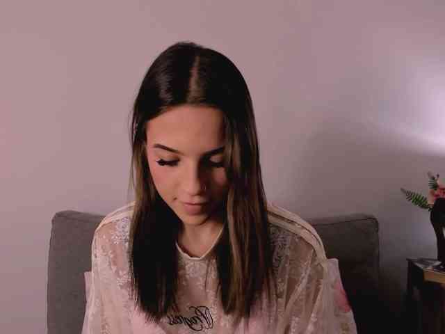 HarperDelicate webcam