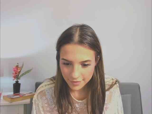 HarperDelicate webcam