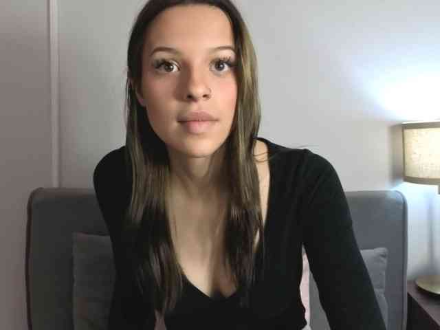 HarperDelicate webcam