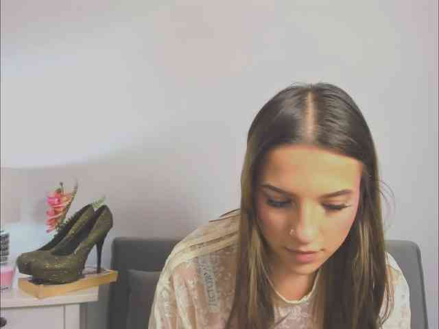 HarperDelicate webcam