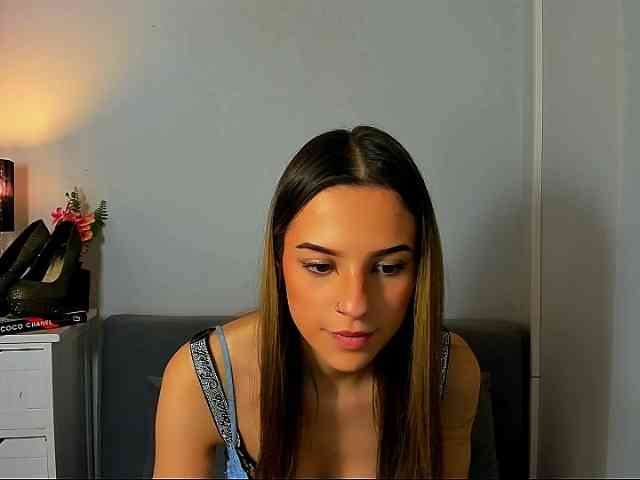 HarperDelicate webcam