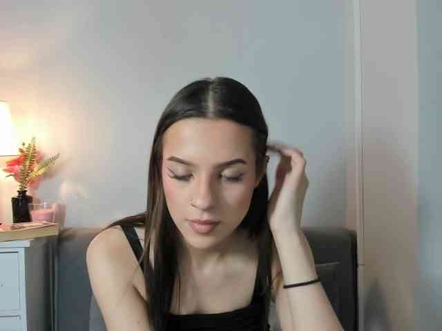 HarperDelicate webcam