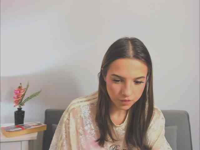 HarperDelicate webcam