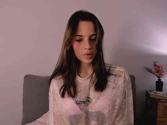 HarperDelicate webcam