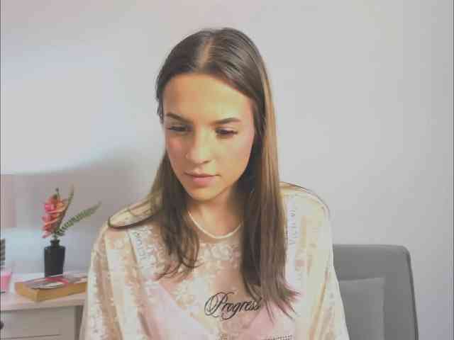 HarperDelicate webcam