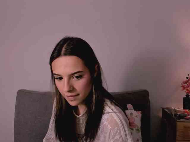 HarperDelicate webcam