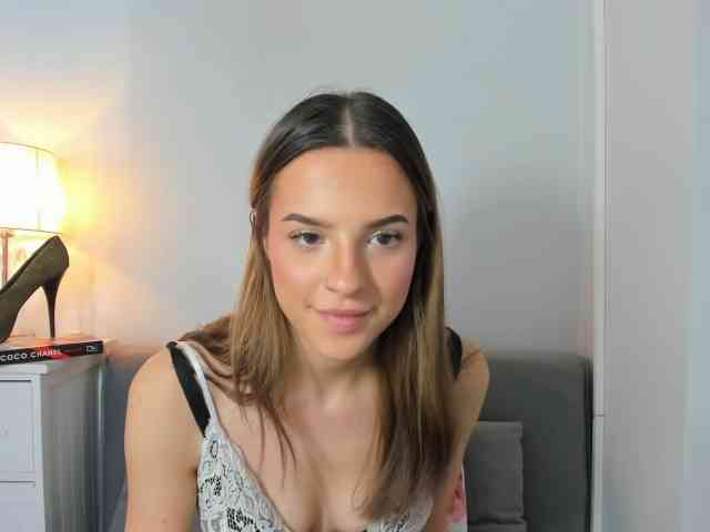 HarperDelicate webcam