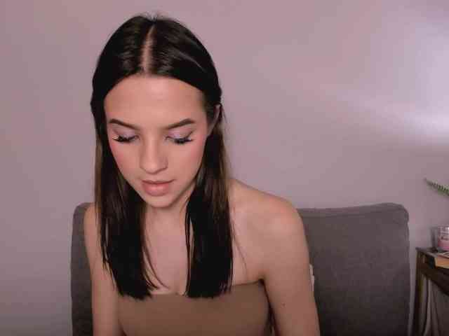 HarperDelicate webcam